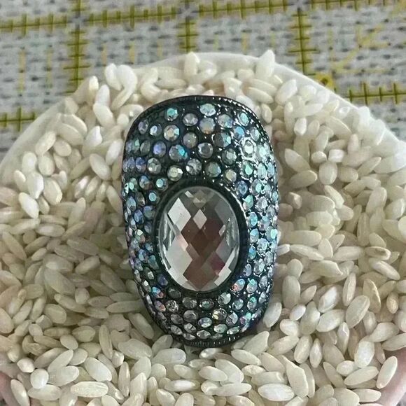 Large AB gem cocktail ring with adjustable sizing - Picture 2 of 5